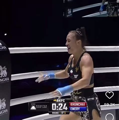 Tai Emery flashes crowd at BKFC : r/TaiEmery